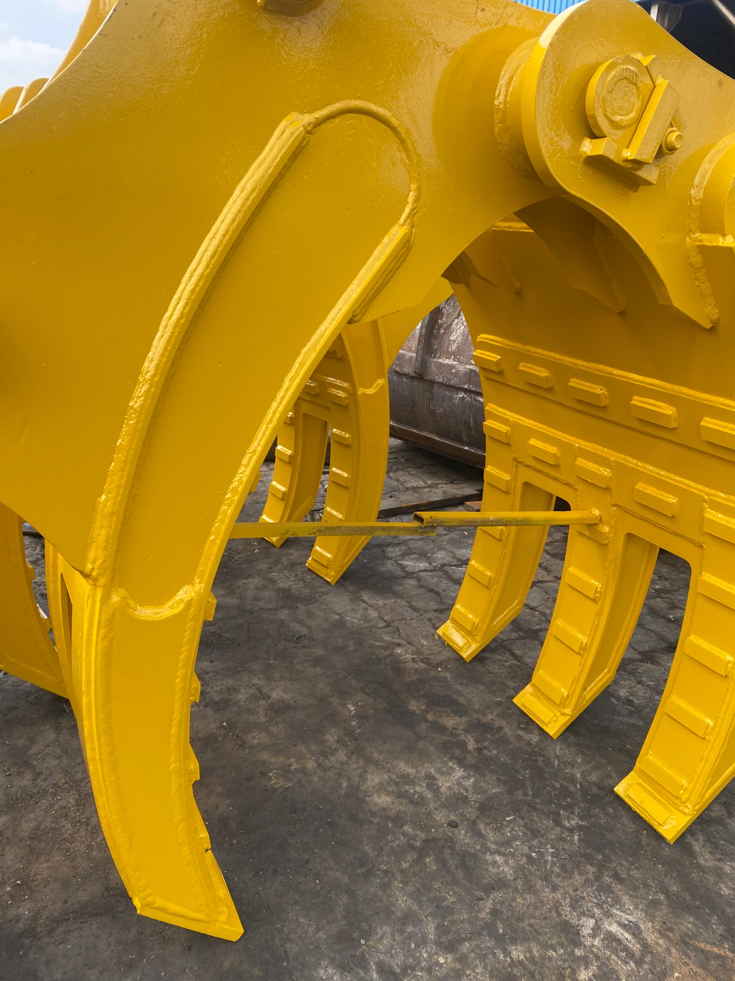 Mechanical Grapple