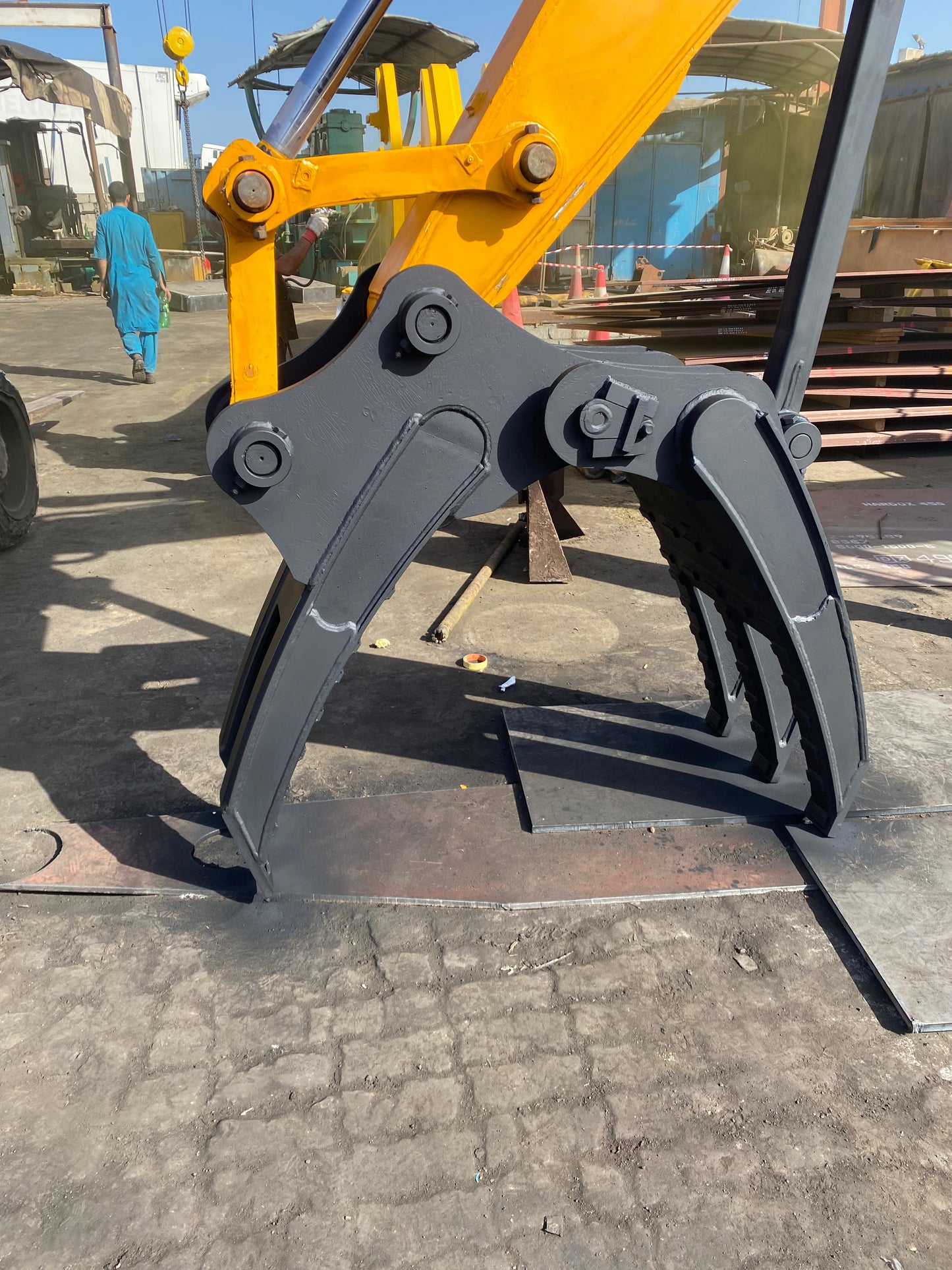 Mechanical Grapple