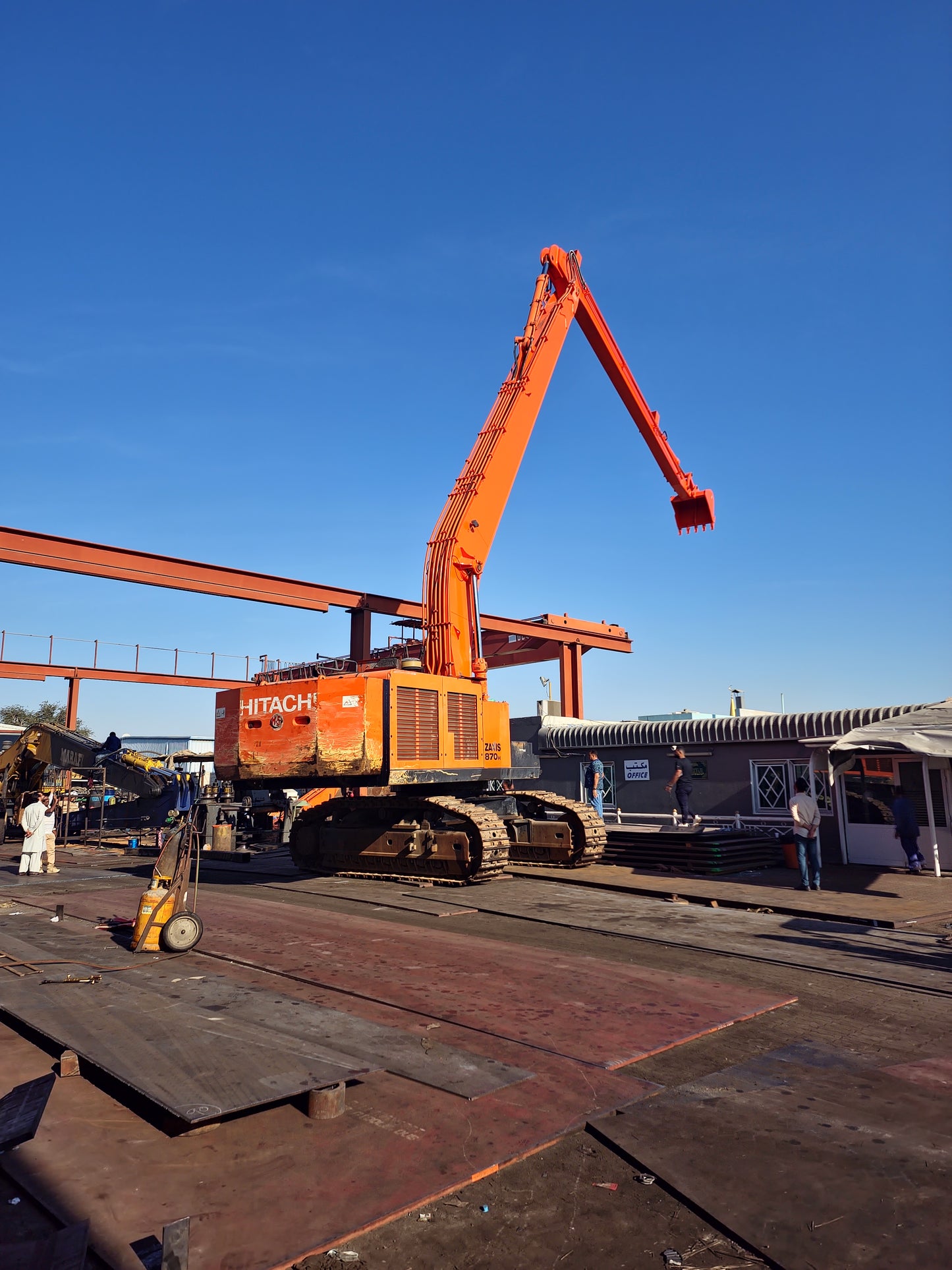 Long Reach Boom
