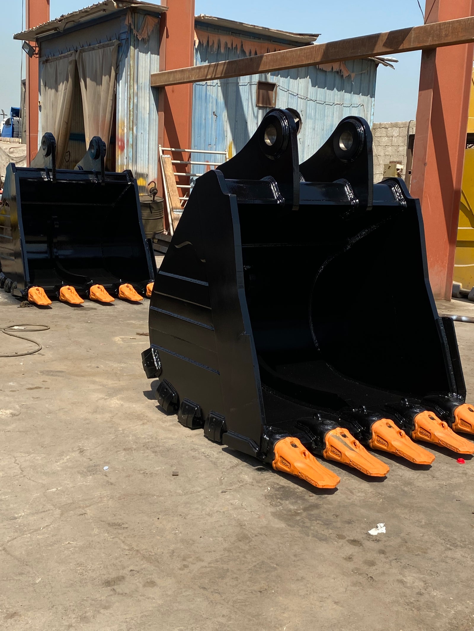 Heavy Duty Hardox Bucket